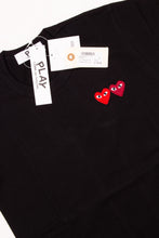 Lade das Bild in den Galerie-Viewer, COMME DES GARCONS PLAY Damen T-Shirt | Shirt mit Logostickerei |  P1T225 BIG Heart Logo T-Shirt

