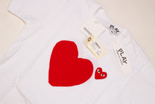 Lade das Bild in den Galerie-Viewer, COMME DES GARCONS PLAY Damen T-Shirt | Shirt mit Big Heart Logo | P1T221
