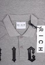 Lade das Bild in den Galerie-Viewer, John Richmond Herren Poloshirt | Front-Logo in Leder-Design &amp; Hochwertiges Baumwollmaterial | Big Logo
