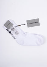Lade das Bild in den Galerie-Viewer, Balenciaga Unisex Socks | Markenlogo Gestickt | Typo Tennis Socks
