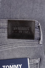 Lade das Bild in den Galerie-Viewer, Tommy Hilfiger Herren Jeans | SCANTON SLIM BG1271
