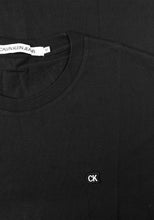 Lade das Bild in den Galerie-Viewer, Calvin Klein Herren T-Shirt | Aufgesticktes Logo TEA
